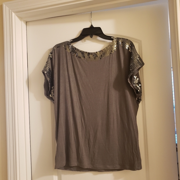 Forever 21 Olive sequin top sequins - Picture 4 of 5